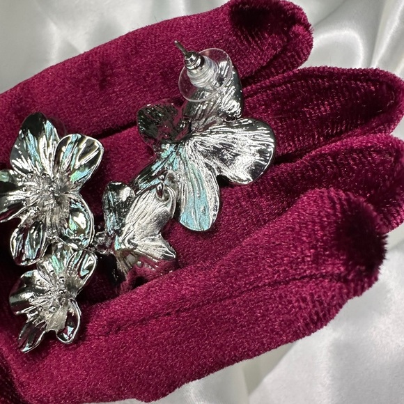 ZARA Super Silver Floral earrings - Picture 10 of 14